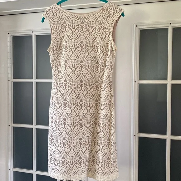 Jessica Howard Dress. Ivory. Size 8